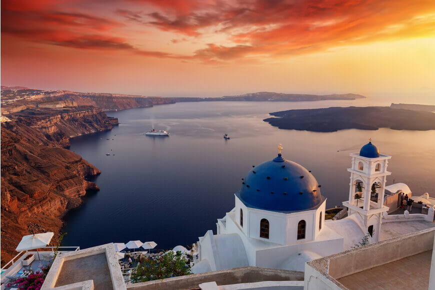 Milos-island-Mandraki