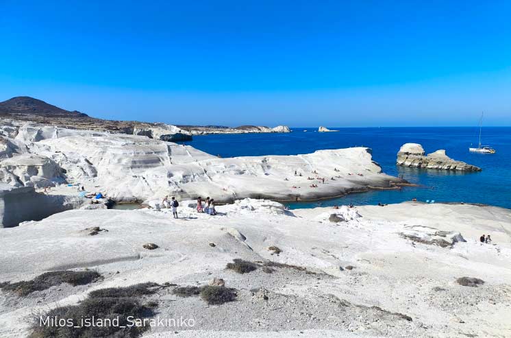 Milos_island_Sarakiniko